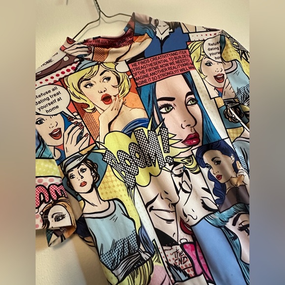 Comic Book Shirt! 💥 - Picture 5 of 11